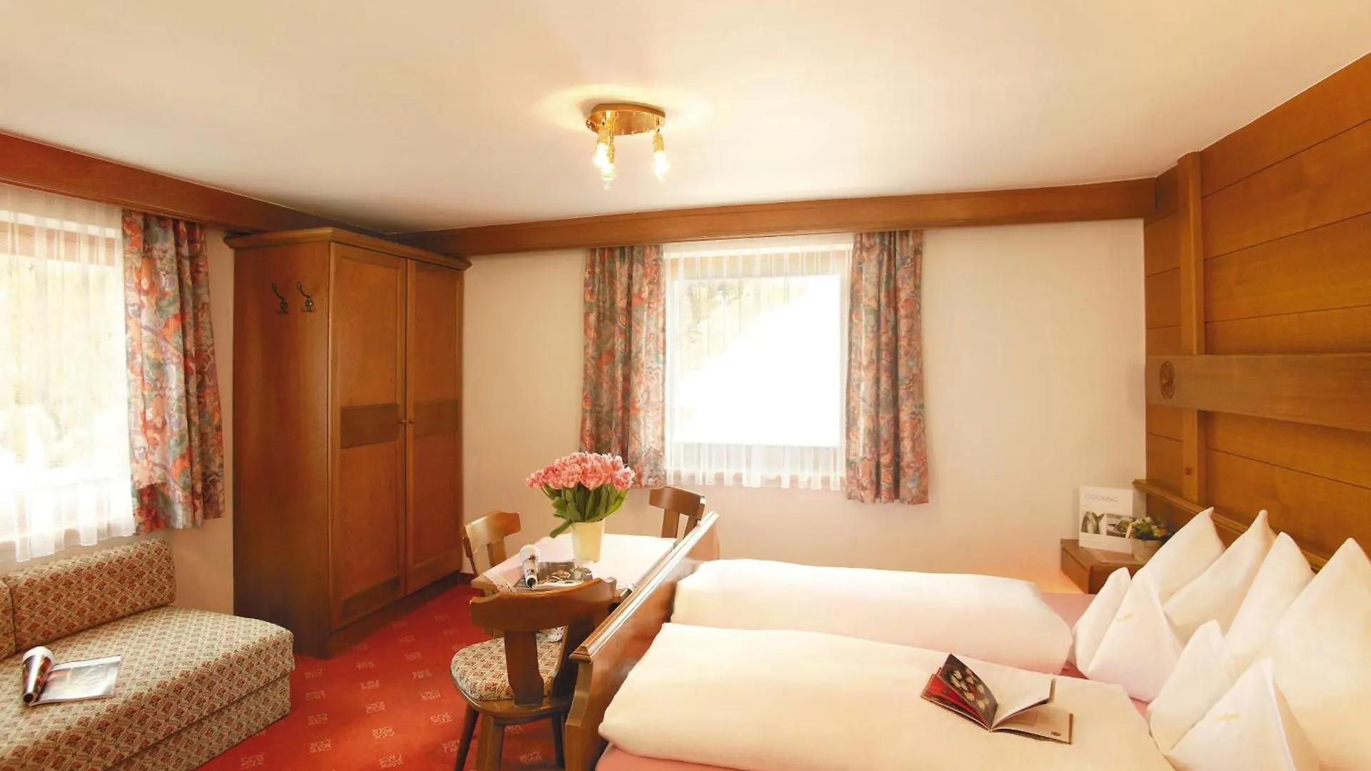 Apartment Ferienwohnung Pezinerblick Ischgl